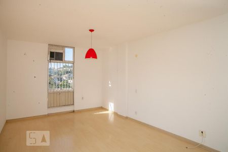 Sala de apartamento para alugar com 1 quarto, 60m² em Taquara, Rio de Janeiro