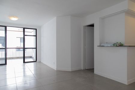 Sala de apartamento para alugar com 3 quartos, 106m² em Recreio dos Bandeirantes, Rio de Janeiro