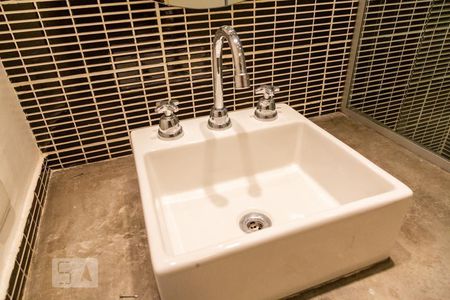 Apartamento para alugar com 80m², 2 quartos e 1 vaga Apartamento para alugar com 80m², 2 quartos e 1 vagaBanheiro 2