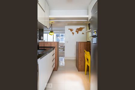 Apartamento para alugar com 80m², 2 quartos e 1 vaga Apartamento para alugar com 80m², 2 quartos e 1 vagaCozinha