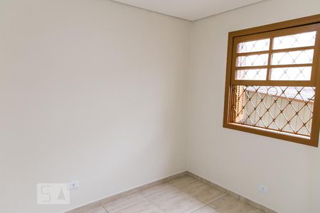 Casa à venda com 70m², 2 quartos e 2 vagas Casa à venda com 70m², 2 quartos e 2 vagasQuarto 2