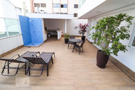 Apartamento para alugar com 70m², 2 quartos e 1 vagaÁrea comum - Piscina