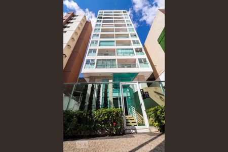 Apartamento para alugar com 70m², 2 quartos e 1 vagaFachada