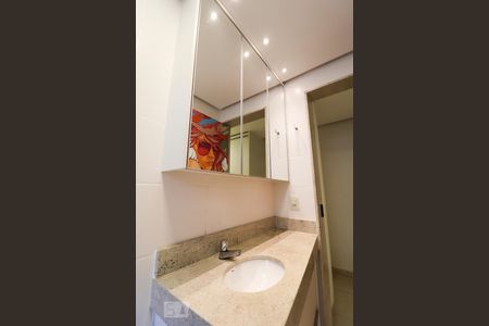 Apartamento para alugar com 70m², 2 quartos e 1 vagaBanheiro da suíte 2