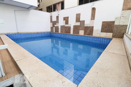 Apartamento para alugar com 70m², 2 quartos e 1 vagaPiscina