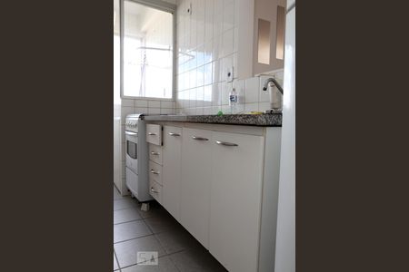 Apartamento à venda com 49m², 2 quartos e 1 vagaCozinha - Armários