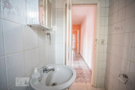 Casa à venda com 227m², 3 quartos e 4 vagasBanheiro 2