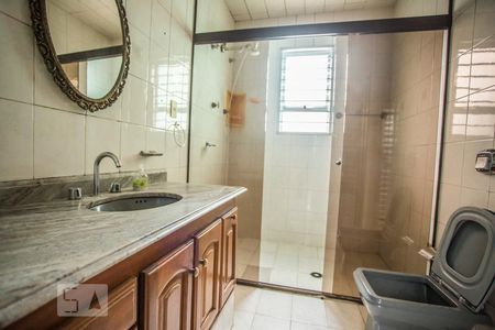 Casa à venda com 227m², 3 quartos e 4 vagasBanheiro - Suite 1