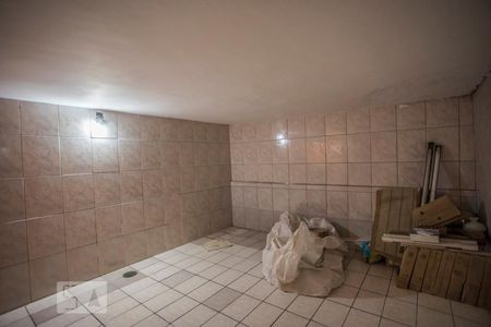 Casa à venda com 227m², 3 quartos e 4 vagasPorão