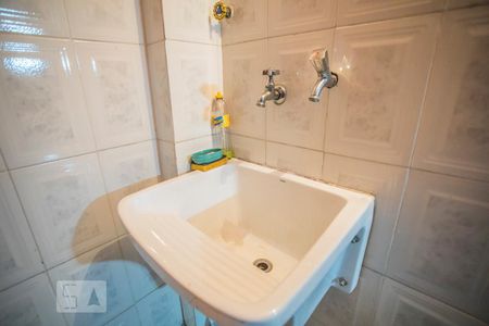 Casa à venda com 227m², 3 quartos e 4 vagasÁrea de Serviço - Torneira