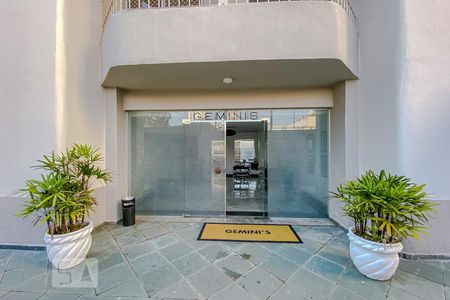 Apartamento à venda com 70m², 3 quartos e 1 vagaEntrada