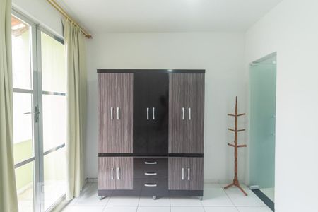 Casa para alugar com 120m², 2 quartos e 2 vagasSuíte