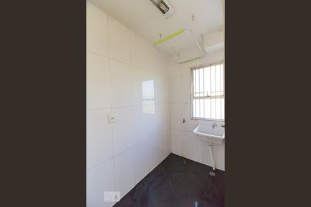 Área de Serviço de apartamento para alugar com 2 quartos, 55m² em Jardim Iris, São Paulo