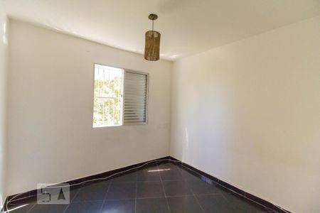 Quarto 2 de apartamento para alugar com 2 quartos, 55m² em Jardim Iris, São Paulo
