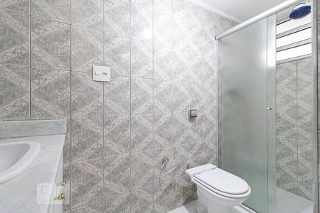 Apartamento à venda com 119m², 3 quartos e 1 vaga Apartamento à venda com 119m², 3 quartos e 1 vagaBanheiro da Suíte