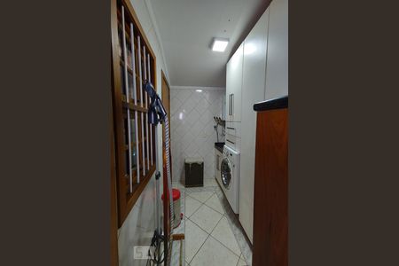 Casa à venda com 180m², 3 quartos e 2 vagasÁrea de Serviço