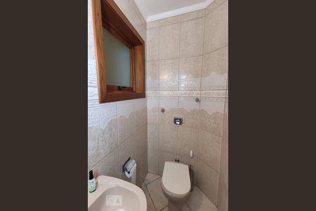 Casa à venda com 180m², 3 quartos e 2 vagasLavabo