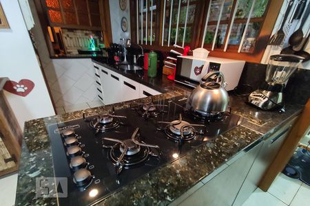 Casa à venda com 180m², 3 quartos e 2 vagasCozinha