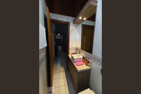 Casa à venda com 180m², 3 quartos e 2 vagasBanheiro 2