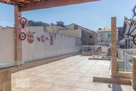 Casa à venda com 250m², 3 quartos e 2 vagas Casa à venda com 250m², 3 quartos e 2 vagasÁrea de Lazer