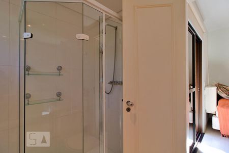 Apartamento para alugar com 197m², 4 quartos e 3 vagasBanheiro da Suíte 4