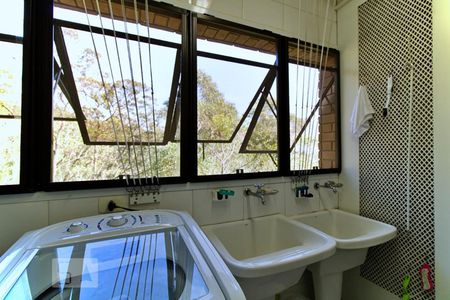 Apartamento para alugar com 197m², 4 quartos e 3 vagasÁrea de Serviço