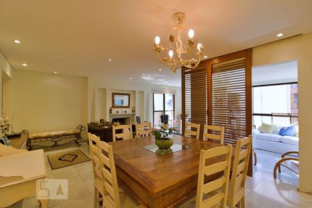 Apartamento para alugar com 197m², 4 quartos e 3 vagasSala