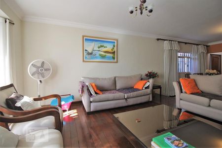 Sala de casa para alugar com 4 quartos, 205m² em Lar São Paulo, São Paulo