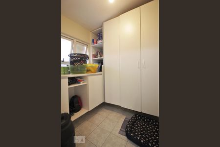 Casa à venda com 205m², 4 quartos e 3 vagasQuarto de Serviço