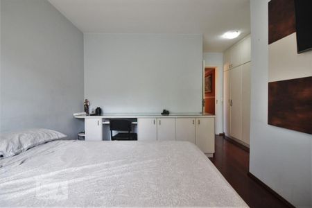 Casa à venda com 205m², 4 quartos e 3 vagasSuíte 3