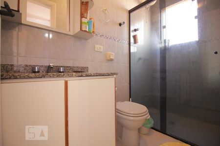 Casa à venda com 205m², 4 quartos e 3 vagasBanheiro da suíte 2