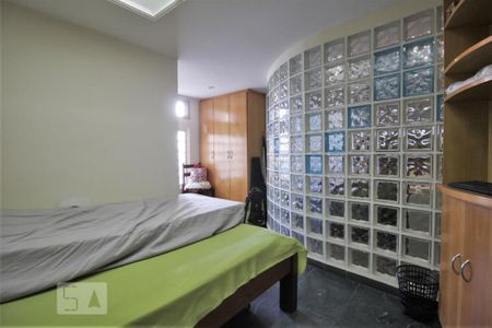 Casa à venda com 205m², 4 quartos e 3 vagasSuíte 4