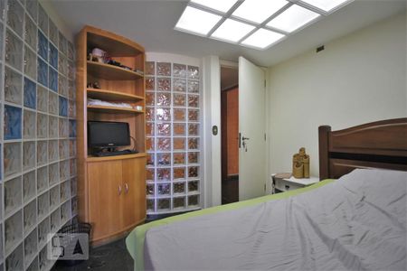 Casa à venda com 205m², 4 quartos e 3 vagasSuíte 4