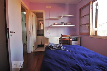 Casa à venda com 205m², 4 quartos e 3 vagasSuíte 2