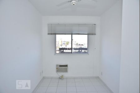 Apartamento à venda com 74m², 3 quartos e 1 vagaQuarto 2