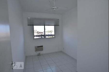 Apartamento à venda com 74m², 3 quartos e 1 vagaQuarto 2