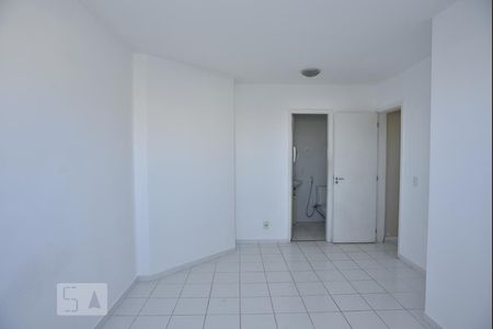 Apartamento à venda com 74m², 3 quartos e 1 vagaSuíte