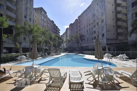 Apartamento à venda com 74m², 3 quartos e 1 vagaÁrea comum - Piscina