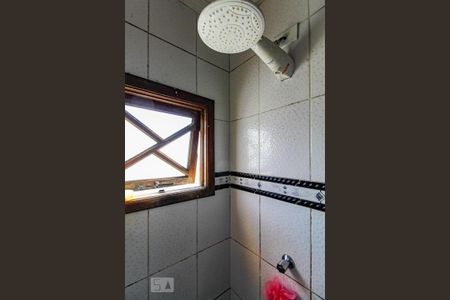 Casa para alugar com 125m², 3 quartos e 2 vagasBanheiro Social