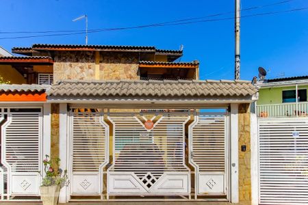 Casa para alugar com 125m², 3 quartos e 2 vagasFachada