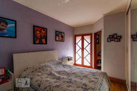 Casa para alugar com 125m², 3 quartos e 2 vagasSuíte