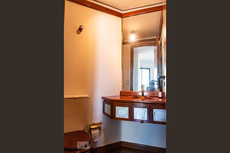 Apartamento para alugar com 180m², 5 quartos e 2 vagasLavabo