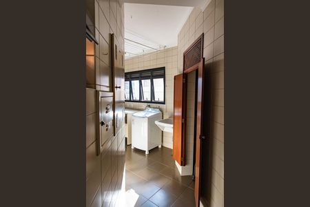 Apartamento para alugar com 180m², 5 quartos e 2 vagasÁrea de serviço