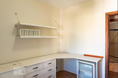 Apartamento para alugar com 180m², 5 quartos e 2 vagasQuarto 2