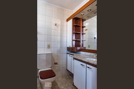 Apartamento para alugar com 180m², 5 quartos e 2 vagasBanheiro da suíte 2