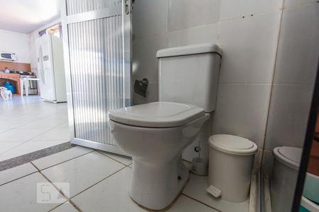 Casa de condomínio à venda com 300m², 5 quartos e 2 vagasBanheiro Social 2