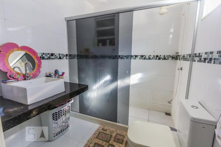 Casa de condomínio à venda com 300m², 5 quartos e 2 vagasBanheiro Suíte 2