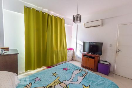 Casa de condomínio à venda com 300m², 5 quartos e 2 vagasSuíte 2