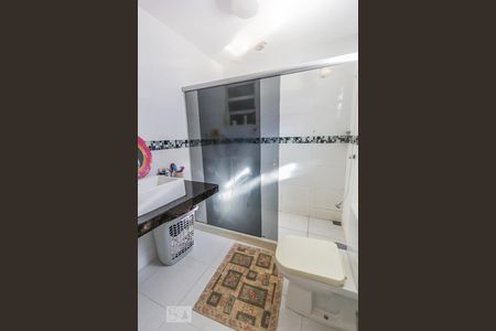 Casa de condomínio à venda com 300m², 5 quartos e 2 vagasBanheiro Suíte 2