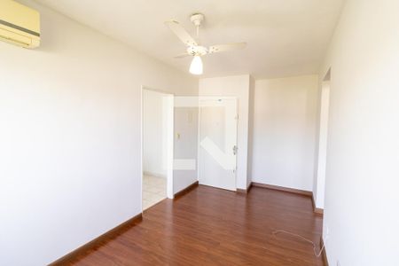 Sala de apartamento para alugar com 1 quarto, 44m² em Santa Tereza, Porto Alegre